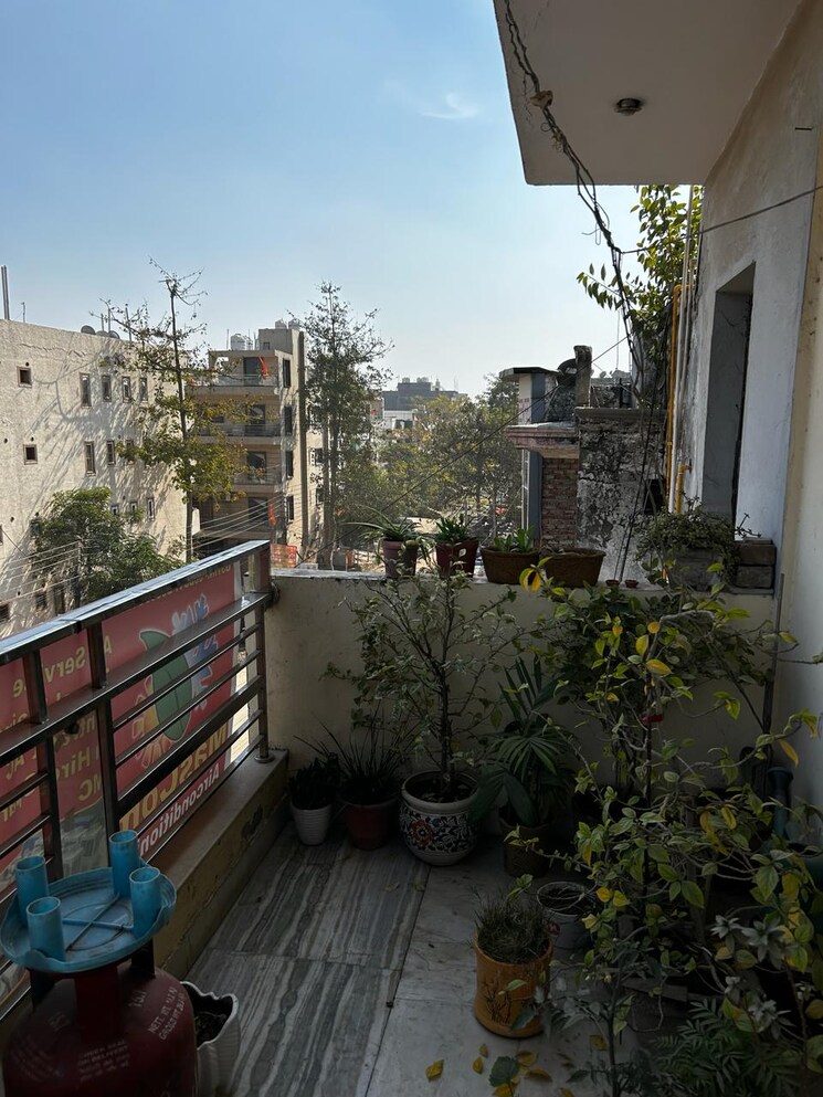 Balcony, sector 43 3 Bedroom 2200 Sq.Ft. Builder Floor In Sector 43 Faridabad 8323828