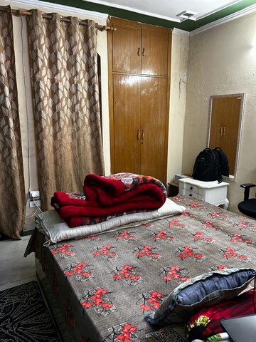 Master Bedroom in 3 BHK Builder Floor at Sector 43 – for Sale