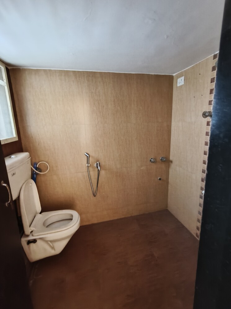 Bathroom, khadakpada 2 Bedroom 1150 Sq.Ft. Apartment In Khadakpada Thane 8323844
