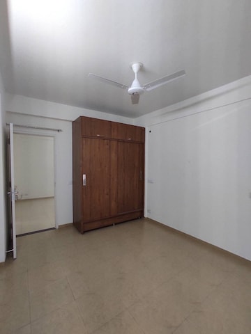 2 BHK Apartment For Rent in International Airport Road