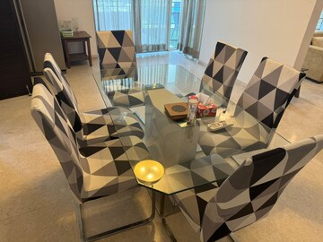 Living Room in 4 BHK Apartment at DLF The Pinnacle, Dlf Phase V – for Sale