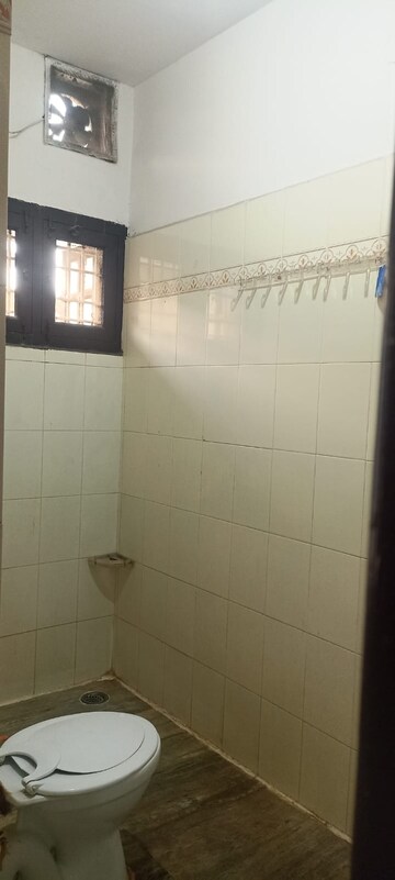 Bathroom in 2 BHK Builder Floor at Yashas Nilaya, Hsr Layout Sector 2 – for Rent