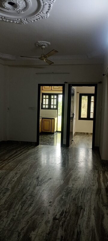 Room in 2 BHK Builder Floor at Yashas Nilaya, Hsr Layout Sector 2 – for Rent