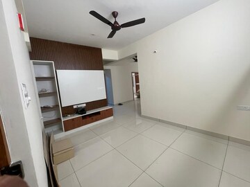 Room in 3 BHK Apartment at DSR Topaz, Sarjapur Road – for Rent