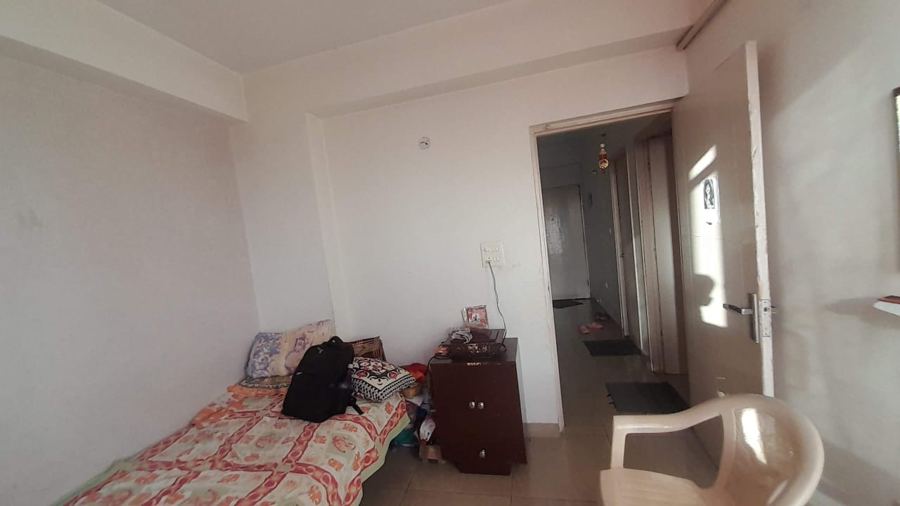 2 BHK 1000 Sq.Ft. Apartment in The Essentia