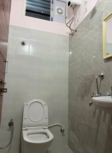 Bathroom in 1 BHK Apartment at Begumpet – for Rent