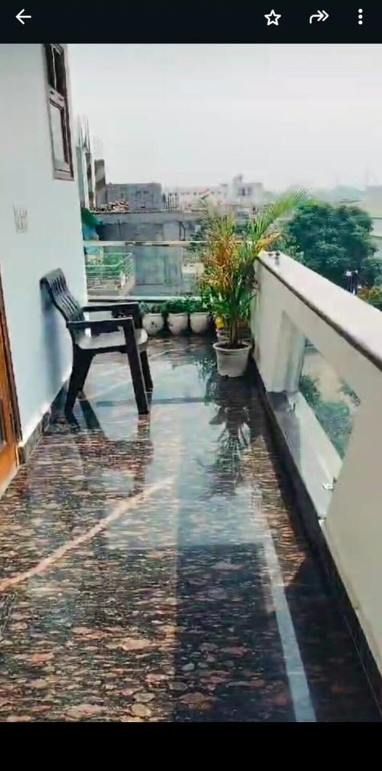 Balcony, bptp-parkland 5 Bedroom 500 Sq.Yd. Builder Floor In Sector 75 Faridabad 8324048