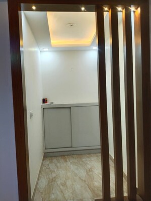 Building Lobby in 5 BHK Builder Floor at BPTP Parkland, Sector 75 – for Sale