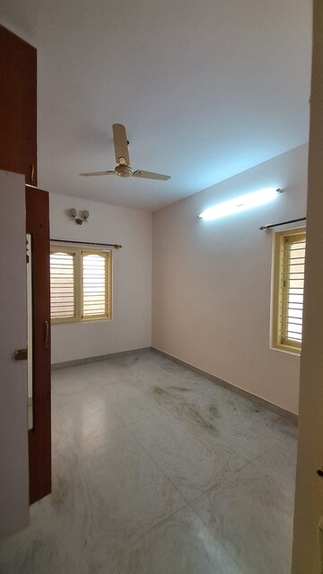 Bedroom in 5 BHK Apartment at Annapoorna Apartments, New Thippasandra – for Rent