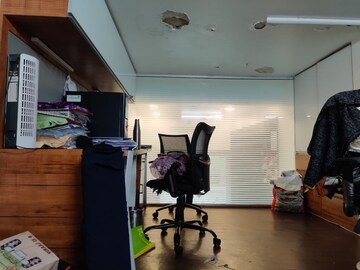 Team Area in  Shop at Gultekdi – for Sale