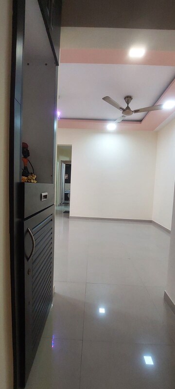 Room in 1 BHK Apartment at Lodha Lakeshore Greens, Dombivli East – for Rent