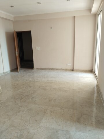 Room in 3 BHK Apartment at Amrapali Kingswood, Sector 4, Greater Noida – for Rent