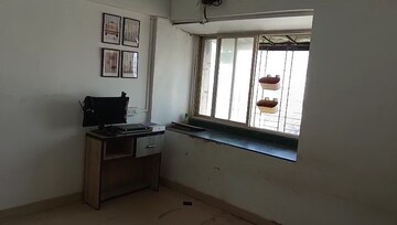 Bedroom in 2 BHK Apartment at Dadar East – for Rent