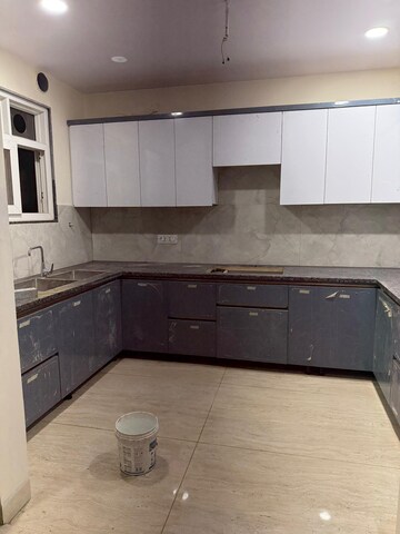 Kitchen in 3 BHK Builder Floor at Sector 27 – for Rent
