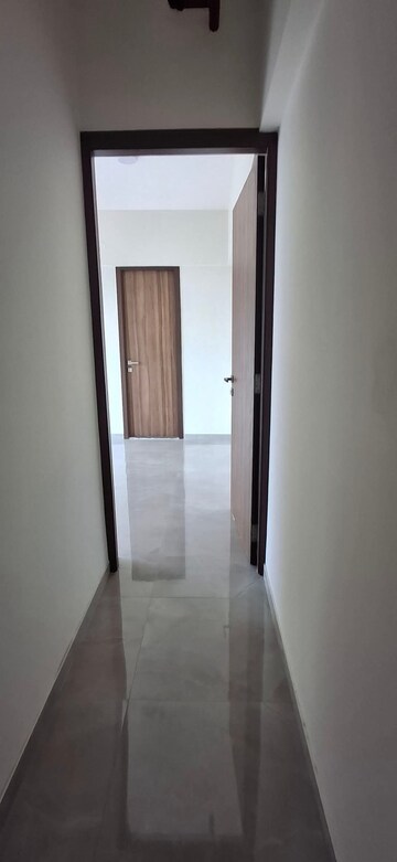 Room in 2 BHK Apartment at Chandak Cornerstone, Worli – for Rent