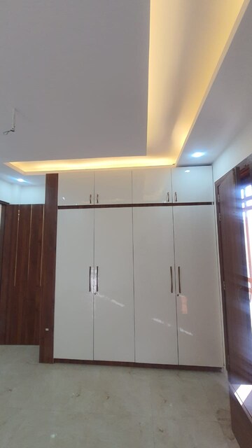 Furnished Amenities in 4 BHK Independent House at Sahastradhara Road – for Sale