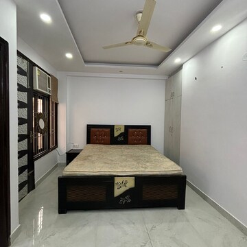 Room in 2 BHK Apartment at Paryavaran Complex – for Rent