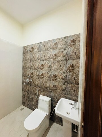 Furnished Amenities in 3 BHK Independent House at Sahastradhara Road – for Sale