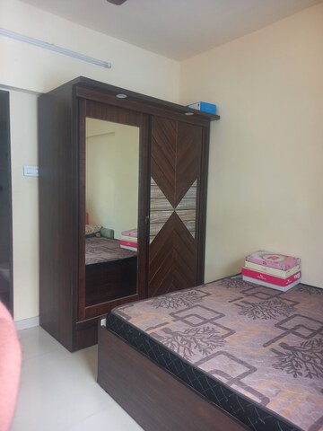 Master Bedroom in 1 BHK Apartment at Dadar West – for Rent