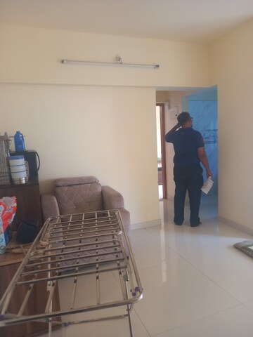 1 BHK Apartment For Rent in Dadar West