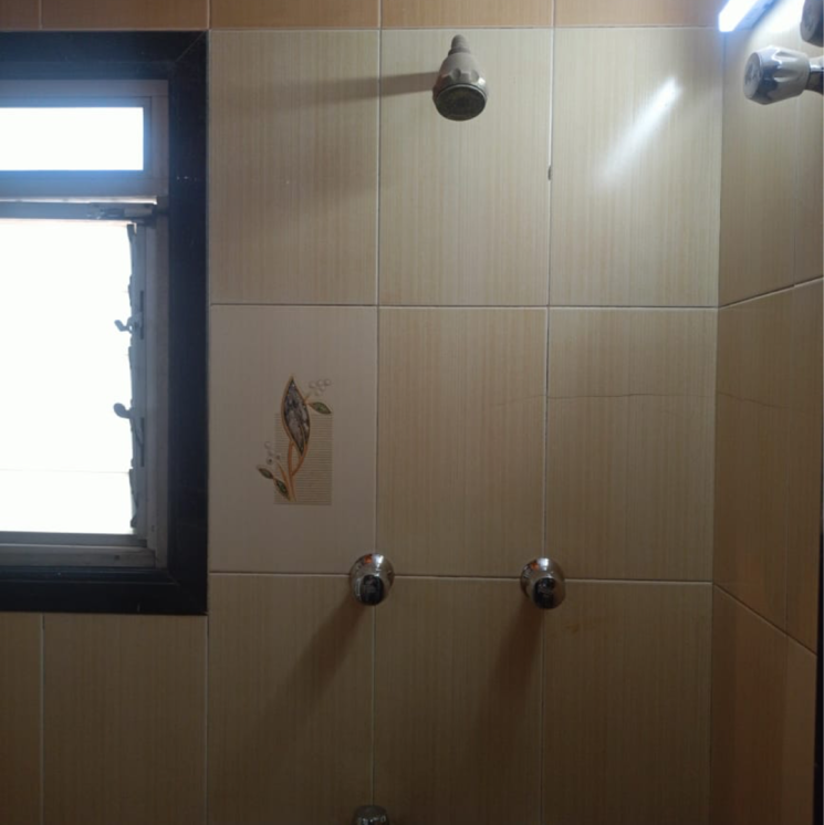 Bathroom, himgiri-apartments-matunga 1 Bedroom 450 Sq.Ft. Apartment In Vsnl Colony Mumbai 8324334