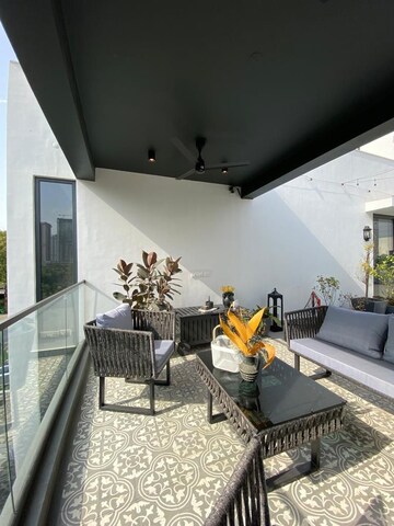 Balcony in 5 BHK Villa at Unitech Deerwood Chase, Nirvana Country – for Rent