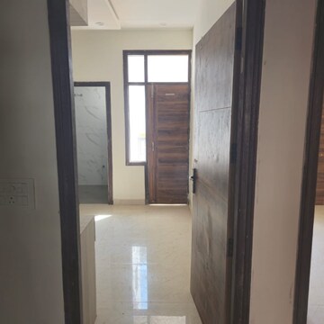 Room in 3 BHK Apartment at Patiala Road – for Sale