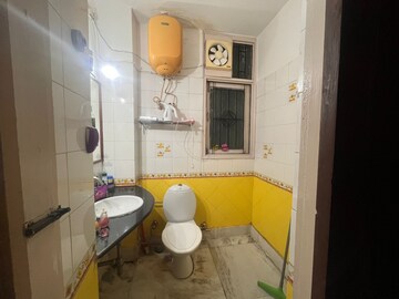 Bathroom in 4 BHK Villa at Nirvana Country Birch Court, Sector 50 – for Rent