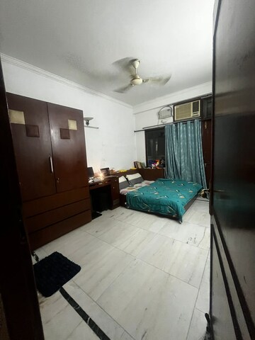 Bedroom in 4 BHK Villa at Nirvana Country Birch Court, Sector 50 – for Rent
