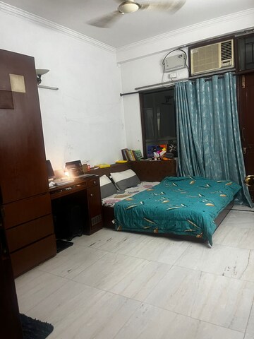 Bedroom in 4 BHK Villa at Nirvana Country Birch Court, Sector 50 – for Rent