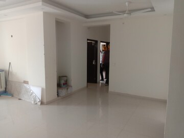 Room in 3 BHK Builder Floor at Ambika Florence Park, North Mullanpur – for Sale