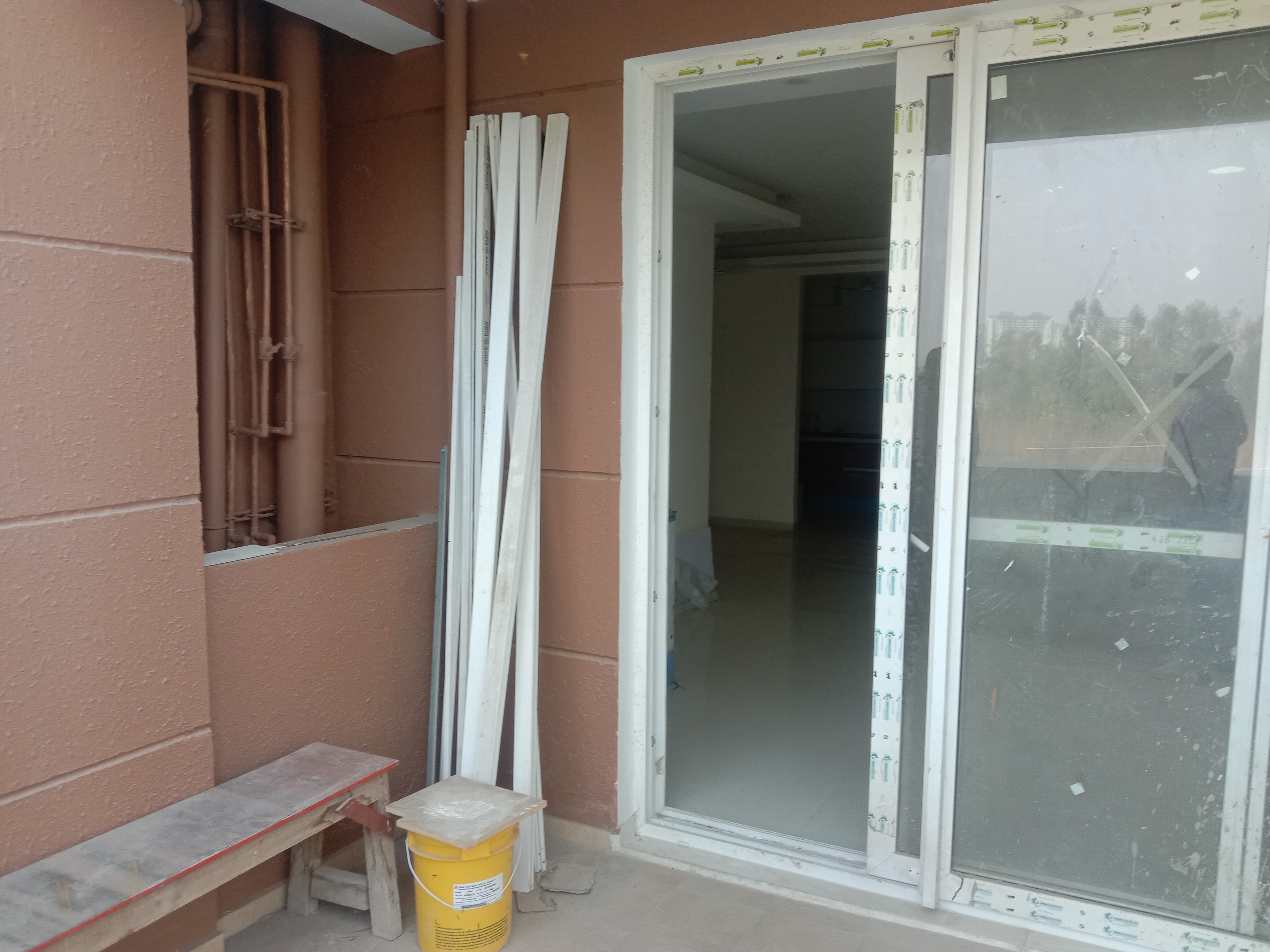 3 BHK + Servant Room 2090 Sq.Ft. Builder Floor in Ambika Florence Park