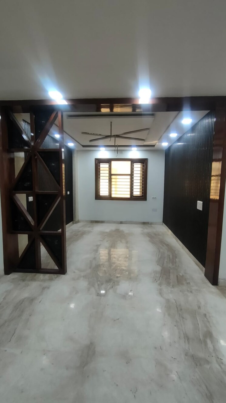 Bedroom, rohini sector 24 3 Bedroom 1500 Sq.Ft. Builder Floor In Rohini Sector 24 Delhi 8324612