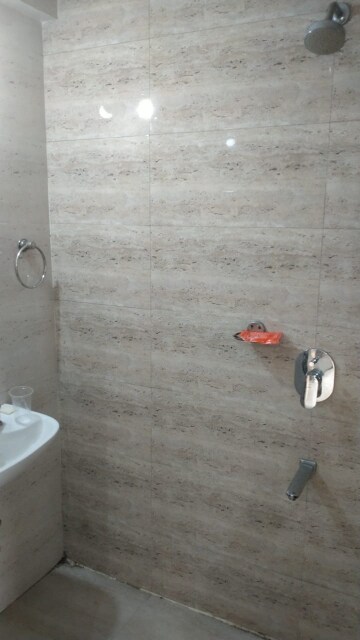 Bathroom in 1 BHK Apartment at Kalpak Estate, Wadala – for Rent