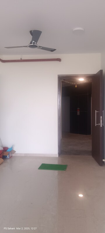 3 BHK Apartment For Rent in Lodha Amara, Kolshet Road