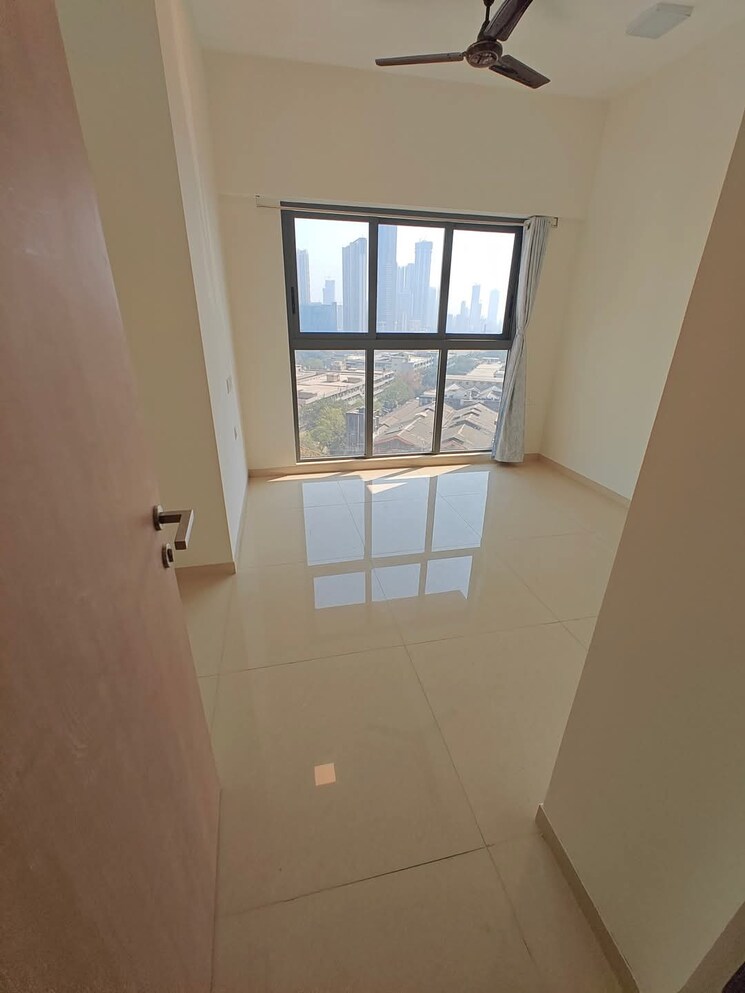 Room, sterling-heights-vasai-east 1 Bedroom 359 Sq.Ft. Apartment In Vasai East Palghar 8324710