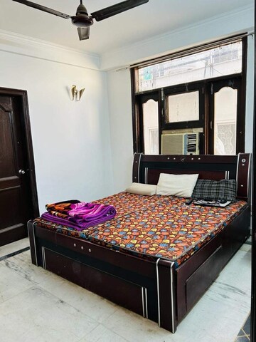 Bedroom in 2 BHK Builder Floor at Sant Nagar – for Rent