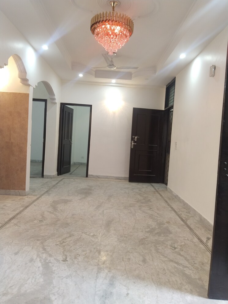 Room, sector 42 3 Bedroom 1260 Sq.Ft. Builder Floor In Sector 42 Faridabad 8324858