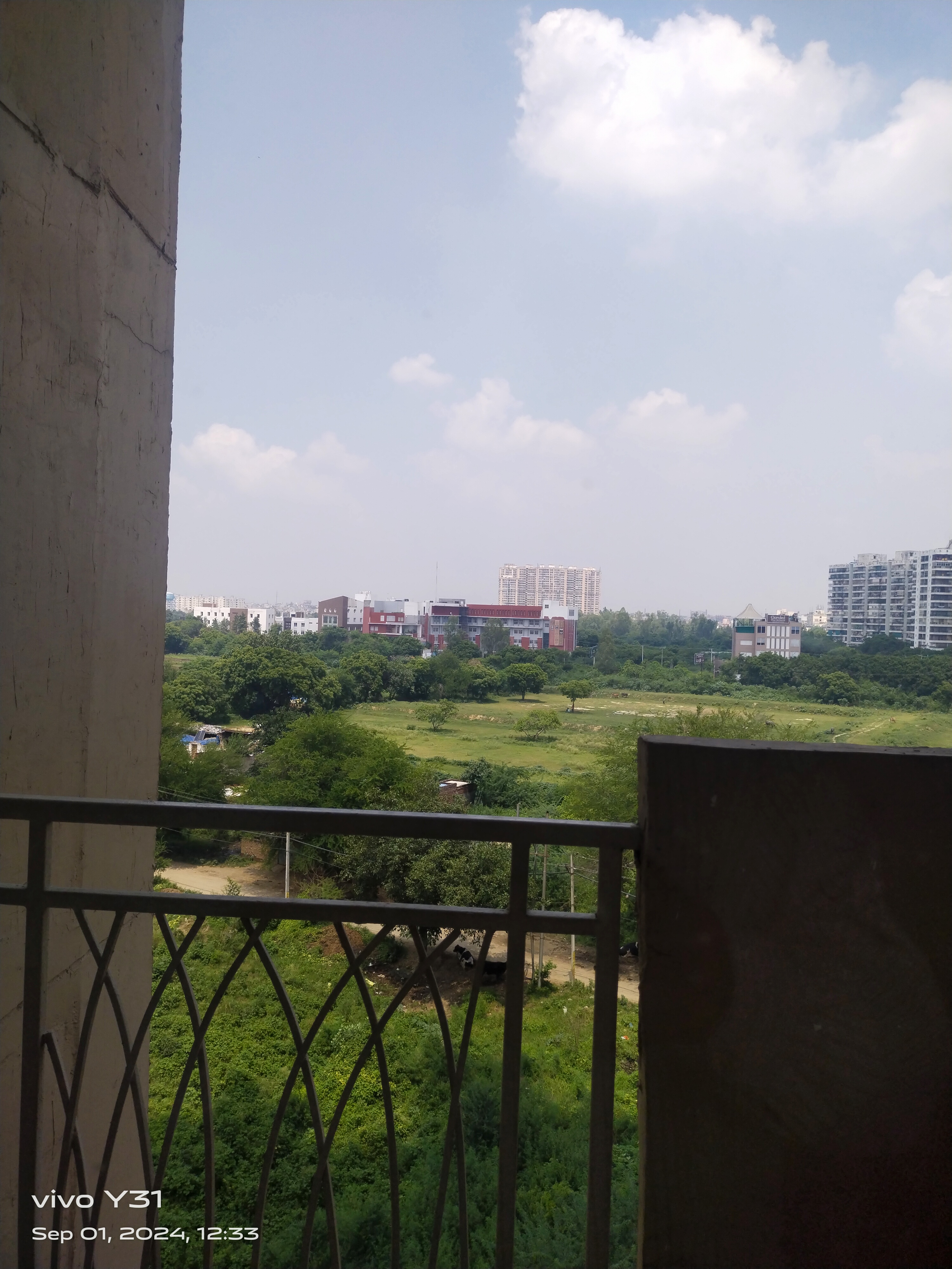 2 BHK Apartment For Sale in Mahagun Mywoods
