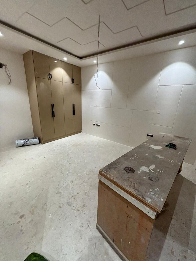 Master Bedroom, srishti-greenfield-homes 4 Bedroom 2500 Sq.Ft. Builder Floor In Green Fields Colony Faridabad 8324929