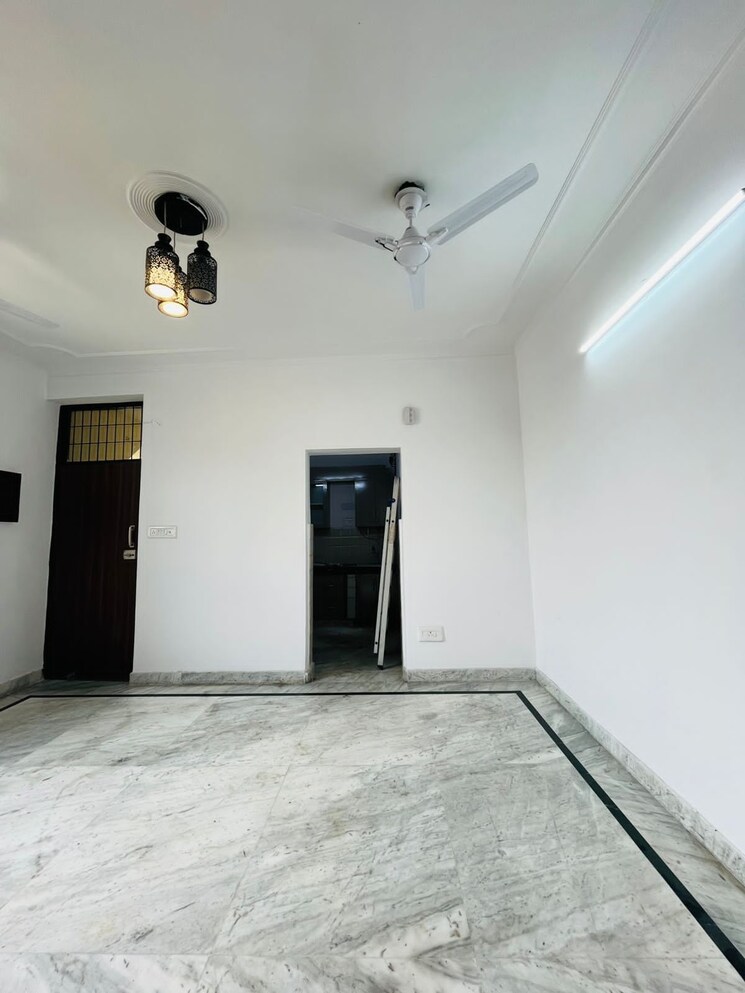 Room, sector 42 3 Bedroom 1300 Sq.Ft. Builder Floor In Sector 42 Faridabad 8324989
