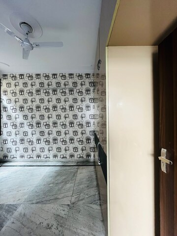 Bathroom in 3 BHK Builder Floor at Sector 42 – for Sale