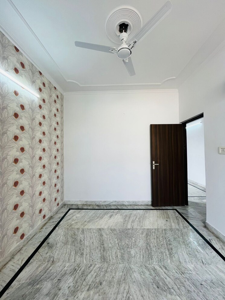 Bedroom, sector 42 3 Bedroom 1300 Sq.Ft. Builder Floor In Sector 42 Faridabad 8324989