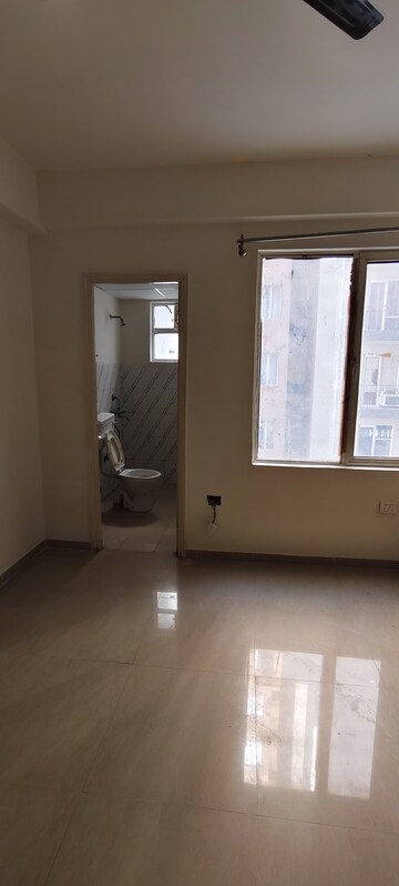 Room in 2 BHK Apartment at Conscient Habitat, Sector 99a – for Rent