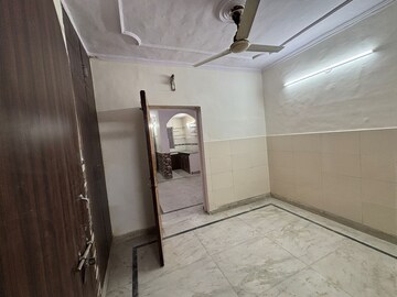 Room in 2 BHK Apartment at Jangpura – for Rent