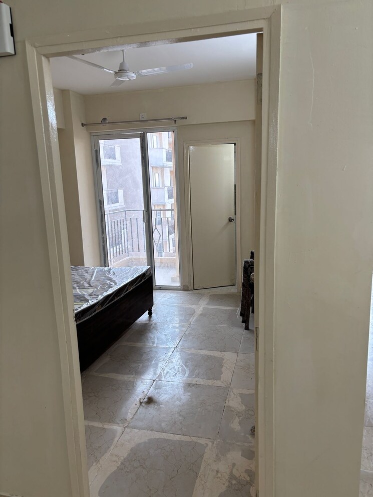 Room, rof-amaltas 2 Bedroom 746 Sq.Ft. Apartment In Sector 92 Gurgaon 8325084