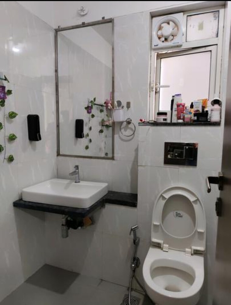 Bathroom, omkar-ananta 2 Bedroom 753 Sq.Ft. Apartment In Goregaon East Mumbai 8325077