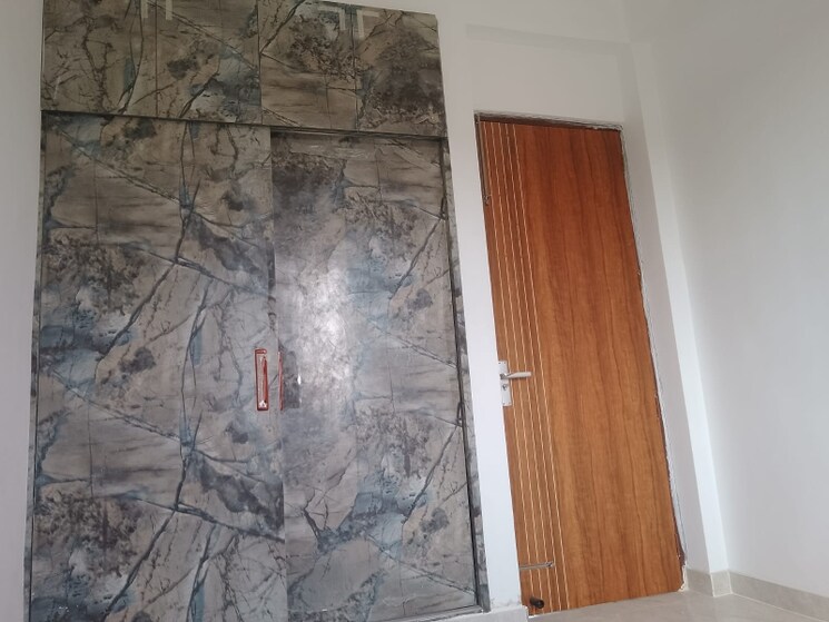 Bathroom, sector 3 greater noida 2 Bedroom 200 Sq.Mt. Villa In Sector 3 Greater Noida Greater Noida 8325155