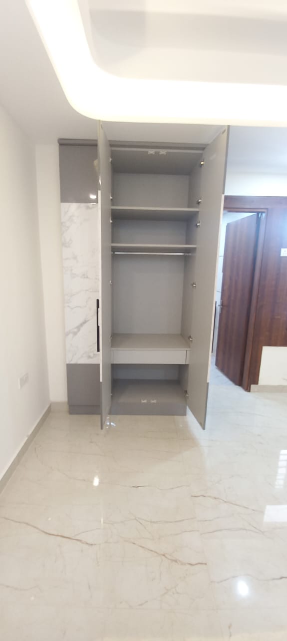 3 BHK Builder Floor For Sale in Shastri Nagar