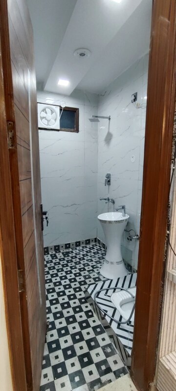 Bathroom in 3 BHK Builder Floor at Sant Nagar – for Sale